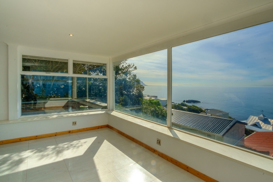 5 Bedroom Property for Sale in Murdock Valley Western Cape